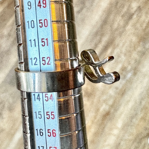 Initial L Letter Ring, Size US 6 1/2 - Picture 5 of 10